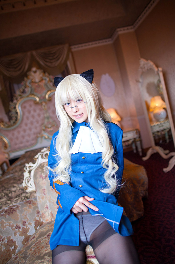 ちょっとエッチにカッコよく…コスプレ画像