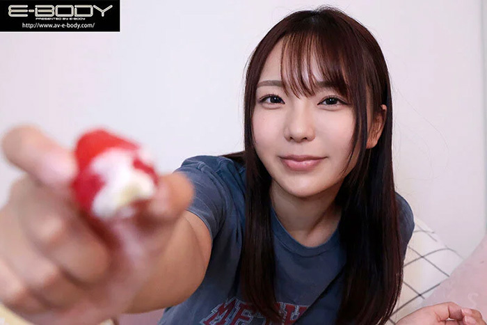 莉々はるか　巨乳彼女が大学サークルの男達にヤリ部屋でノリノリで寝取られていた。