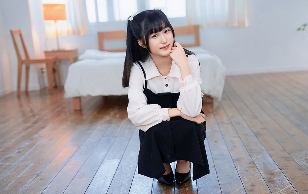 岡田奈々　おとなしそうな印象とは裏腹に枕営業してでもチャンスをモノにする新人女優。